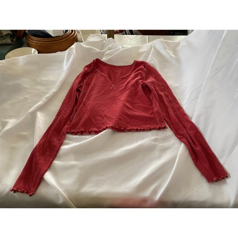 Deep Red American Eagle Sweater With Lettuce Edging (M)